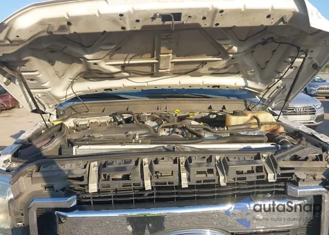 2015 Ford F-250 Xlt z USA, uszkodzony, nr VIN 1FT7W2BT8FED50195